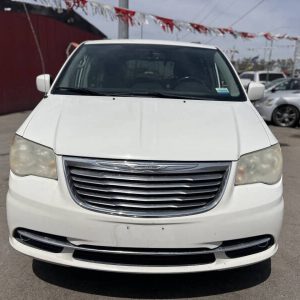 2013 Chrysler Town and Country Touring